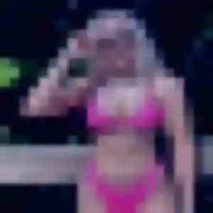 Rym, femme de 43 ans veut plan cul à Saint-Barthélemy-de-Vals