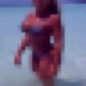 Rejoins Capucine, 25 ans à Saint-Bauzille-de-la-Sylve en privé