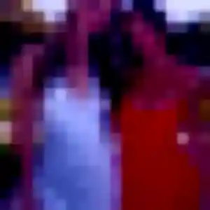 Charmante Zoe, 34 ans à Saint-Blaise - voir sa photo