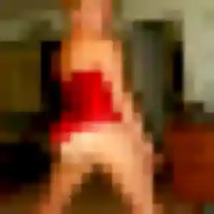 Phoebe, 33 ans, connectée à Saint-Bonnet-de-Chavagne pour une rencontre coquine