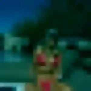 Viviane, 27 ans, en ligne à Saint-Bonnet-du-Gard pour une rencontre coquine