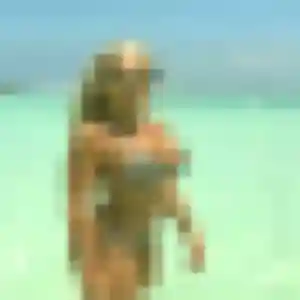 Rym, 40 ans, connectée à Saint-Bonnet-sur-Gironde pour une rencontre coquine