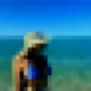 Photo de Elise à Saint-Cyr-du-Doret (27 ans) - plan cul anonyme