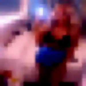 Photo exclusive de Roxane, 42 ans à Saint-Cyr-en-Val - plan discret