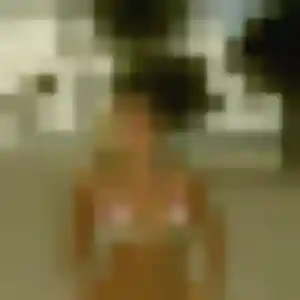 plan cul à Saint-Denis-de-Jouhet : photo de Bianca, 22 ans - accès libre