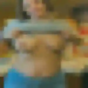 Yasmina, 23 ans, en ligne à Saint-Didier-en-Velay pour un plan cul