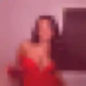 Amel, femme de 23 ans veut plan cul à Saint-Erblon