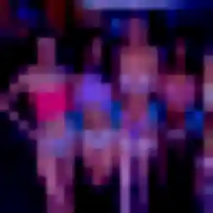 Vanessa, 45 ans, disponible à Saint-Étienne-de-Maurs pour un plan cul