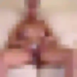 Ilona, 28 ans, connectée à Saint-Félix-de-Lodez pour une rencontre coquine