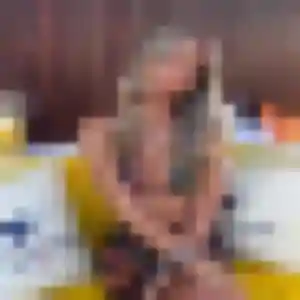 Roxane (32 ans) à Saint-Floris attend une rencontre maintenant