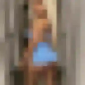 Rejoins Daniela, 22 ans à Saint-Georges-de-Luzençon en t'inscrivant