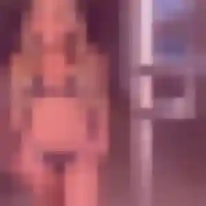 Julie, 27 ans, connectée à Saint-Germain-des-Prés pour un plan cul