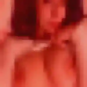 Fleur, 32 ans, connectée à Saint-Hilaire-de-Brens pour une rencontre coquine
