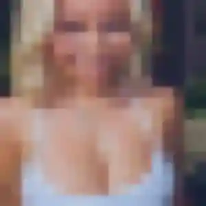 Erika de Saint-Hilaire-des-Landes, 24 ans - plan cul discret