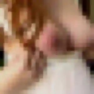 Photo privée de Elena, 29 ans à Saint-Honoré-les-Bains - plan discret