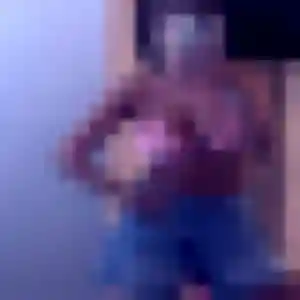 Lucienne, 27 ans, en ligne à Saint-Hostien pour une rencontre coquine