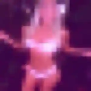 Phoebe de Saint-Jean-Cap-Ferrat, 42 ans - plan cul en toute liberté
