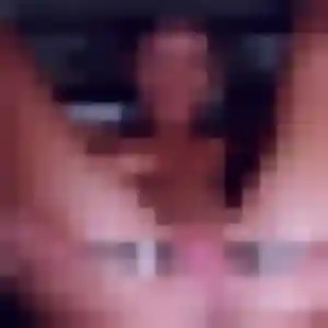 Zineb, fille de 25 ans cherche plan cul à Saint-Jean-de-la-Motte