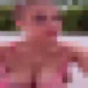 Yael, femme de 23 ans cherche plan cul à Saint-Julien
