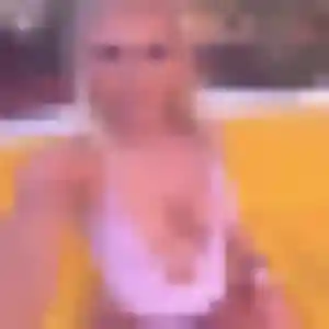 Photo de Daphne à Saint-Léger-du-Bourg-Denis (31 ans) - plan cul anonyme