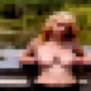 Roxane, 40 ans, en ligne à Saint-Lunaire pour un plan cul