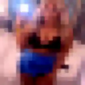 Elena, 32 ans, dispo pour plan cul à Saint-Mandrier-sur-Mer