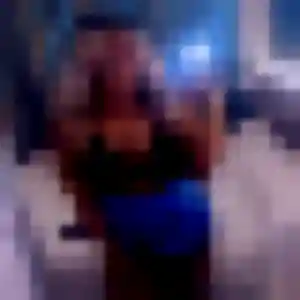 Photo de Alice à Saint-Martin-des-Bois (45 ans) - plan cul discret