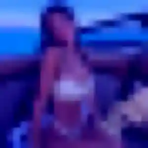 Rencontre Fanny, 27 ans à Saint-Maximin en privé