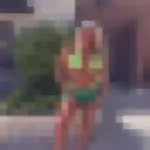 Yasmina, 32 ans, connectée à Saint-Ovin pour une rencontre coquine
