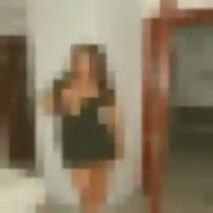 Photo de Karima à Saint-Pantaléon-de-Larche (30 ans) - plan cul gratuit