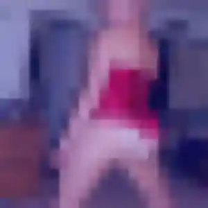 Sexy Dana, 25 ans à Saint-Paulien - voir sa photo