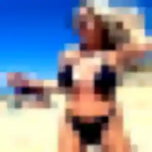 Charmante Zara, 24 ans à Saint-Pern - voir sa photo