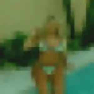 Marie-Laure, 35 ans, dispo pour plan cul à Saint-Philbert-du-Peuple