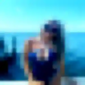 Suzanne (22 ans) à Saint-Pierre-des-Échaubrognes cherche un plan cul ce soir
