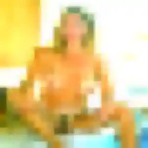 Belle Augustine, 26 ans à Saint-Pierre-du-Mont - la contacter
