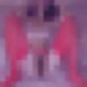 Belle Delphine, 37 ans à Saint-Pierre-du-Val - la contacter