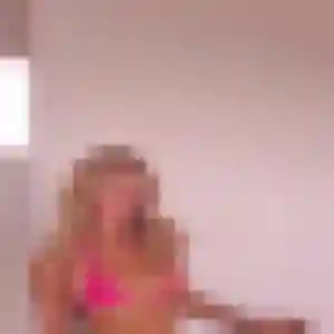 Judith, 23 ans, en ligne à Saint-Raphaël pour une rencontre coquine