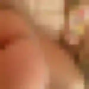 plan cul à Saint-Rémy-de-la-Vanne : photo de Maya, 22 ans - accès libre