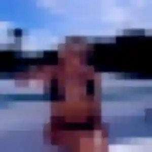 Sexy Ursula, 22 ans à Saint-Sériès - voir sa photo