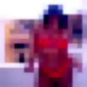Elvire, 36 ans, dispo pour plan cul à Saint-Sernin-sur-Rance