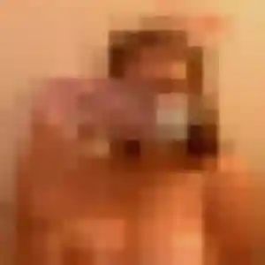 Djamila, 29 ans, connectée à Saint-Viaud pour une rencontre coquine