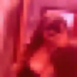 Kim, 41 ans, connectée à Saint-Victor-sur-Rhins pour un plan cul