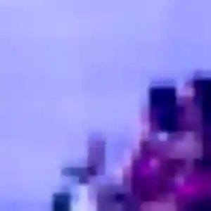 Rencontre Louise, 28 ans à Sainte-Catherine-de-Fierbois en privé