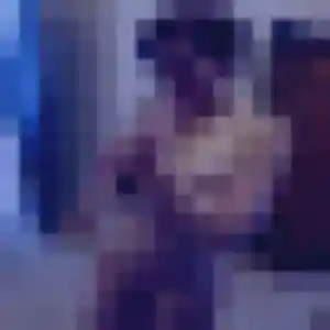 Iseult (45 ans) à Sainte-Colombe-la-Commanderie attend une rencontre ce soir