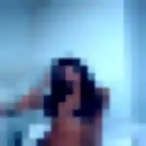 Manon de Sainte-Colombe-la-Commanderie, 23 ans - plan cul sans prise de tête