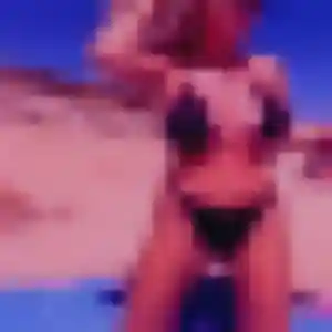 Contacte Hermine, 23 ans à Sainte-Foy-lès-Lyon en privé