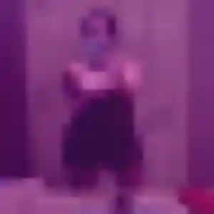 Photo sexy de Francine, 25 ans à Sainte-Marie-aux-Chênes - plan discret