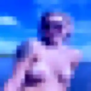 Eliane, 37 ans, en ligne à Sainte-Ruffine pour un plan cul