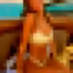 Oceane (32 ans) à Salles cherche une rencontre aujourd'hui