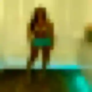 Rose-Marie, femme de 28 ans propose plan cul à Santenay